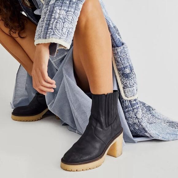 Free People James Chelsea Black Leather Ankle Boots Block Heel Platform Size 10 - Picture 13 of 13